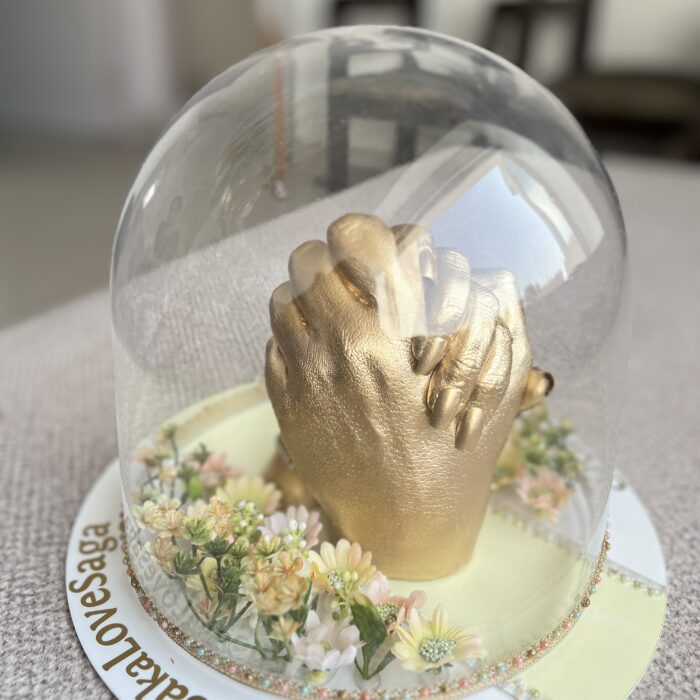 Couple Handcasting Dome with Floral Base (Cast Not Included)